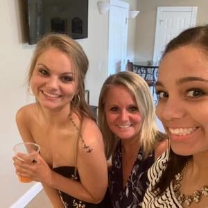 Meet your Posher, Regina